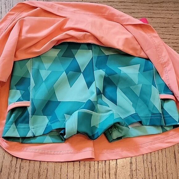 XS Adidas oramge skirt with built in shorts - Picture 6 of 8